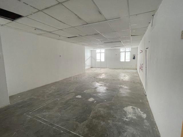 Facing Main Road Taman Tas 1st Floor Shoplot 2