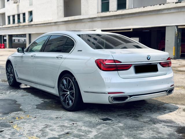 2017 BMW 740Le 360 Carplay HarmonKardon Soft Close - 4