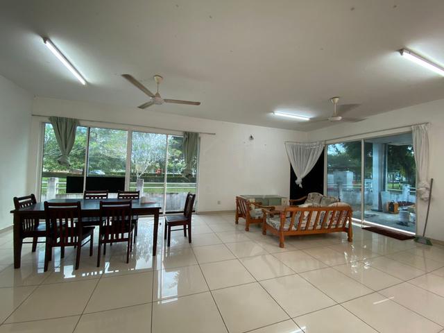 Semi-D for Sale at Jenjarom – Gated & Guarded 1