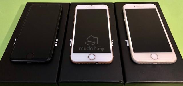 iphone 8 64BG gold silver - photo 2 of 3