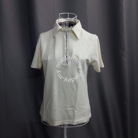 Burberry Quarter Zip Cream T-Shirt - Clothes for sale in Johor Bahru, Johor