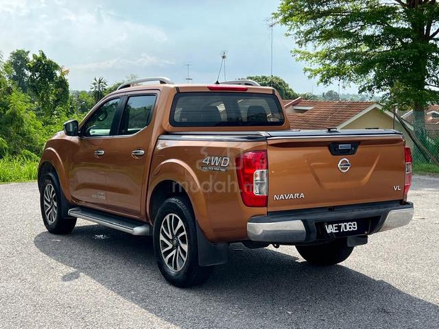 2017 Nissan NAVARA 2.5 VL NP300 ROLLER SHUTTER (A) - 4