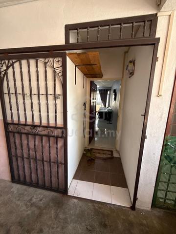 Apartment Halaman Cendana 1