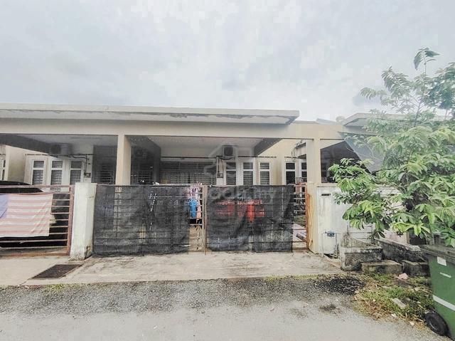 RUMAH PANDAN DAMAI 1 KUANTAN FOR SALE Sebelah karangkraf 1