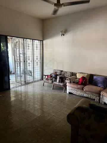 Below bank value SS2 P Jaya 2 Storey house 1
