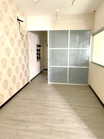 First Floor Shoplot Office Space at Lorong Selamat Georgetown For Rent 1