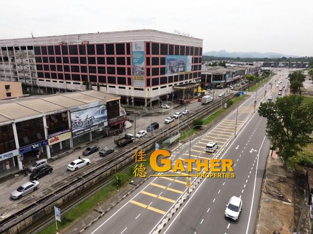 3 Storey Shop Office Jalan Rozhan Alma facing main road for sale 1