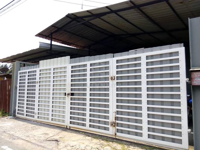 Warehouse at jln salleh, muar for sale 1