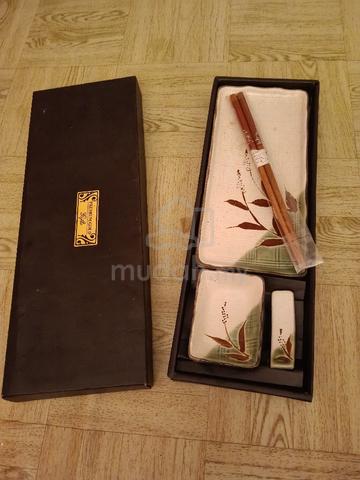 Ceramic Tableware Set  - photo 2 of 2