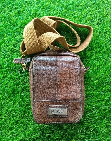 Kickers leather best sale sling bag