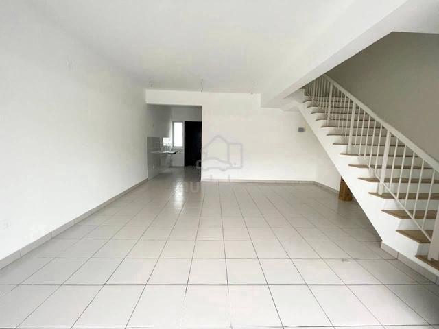 Casira 1 @ Bandar Bukit Raja  Double Storey For Rent 1