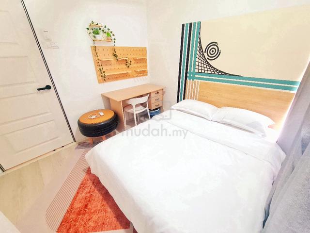 [Bilik Sewa] Designer Premium Room|1 Pax Male |500Mbps WIFI|Carpark 1