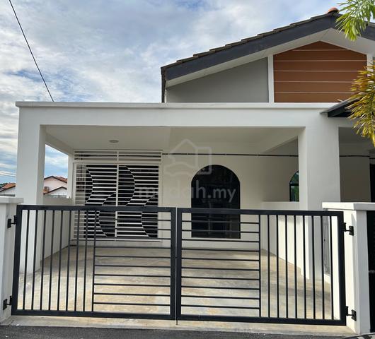 House for Sale (End Lot) - The Spanish Garden, Batu Gajah, Perak 1