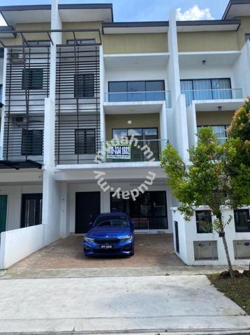 [Cheap] 3 Storey Terrace Link House, Anggun 3, Kota Emerald, Rawang 1