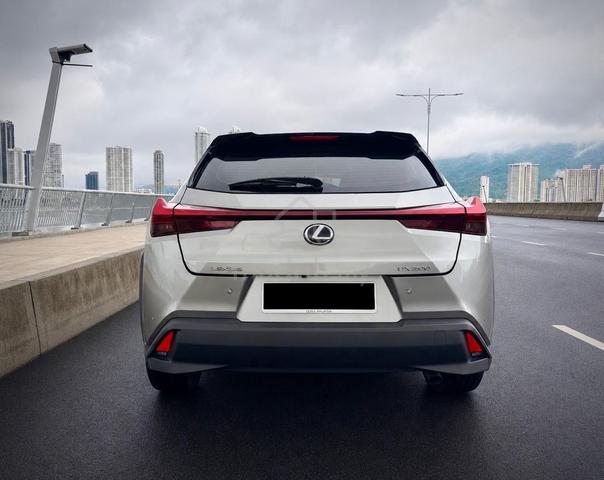 2023 Lexus UX200 2.0 LUXURY (A) NO RECON - 4