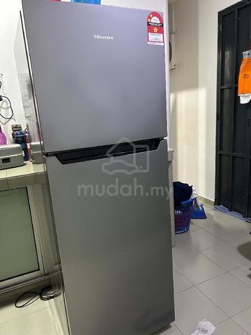 Hisense 2 Door Fridge  - photo 2 of 3