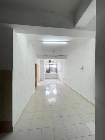 Pusat Komersiah Amaniah. Rumah Kedai Pejabat. Blok B 1