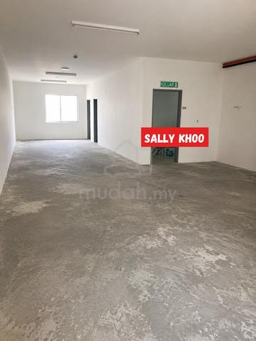 FOR RENT‼️3rd Floor Shoplot At Farlim Square Ayer Itam 1