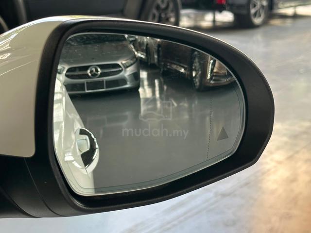 RECON 2024 Mercedes Benz C200 AMG LINE 27k KM - 5