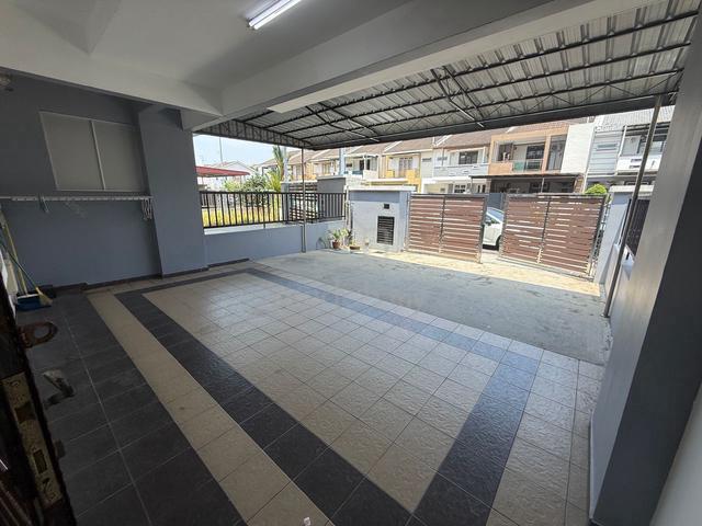 Nusa idaman 2 storey terrace house 4 bedroom 3 bathroom B. Indah tuas 1