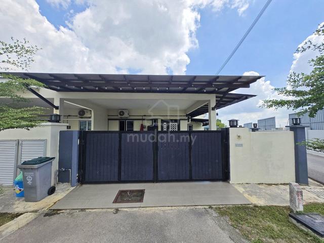 [Corner Lot] Rumah Teres Setingkat, Taman Bakti YNS 1