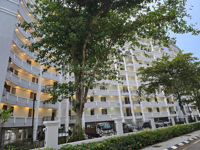 Marina Crescent 1