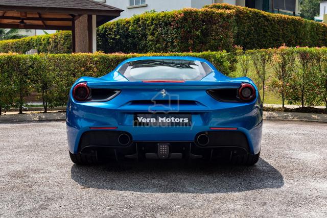 2016 Ferrari 488 GTB - 4