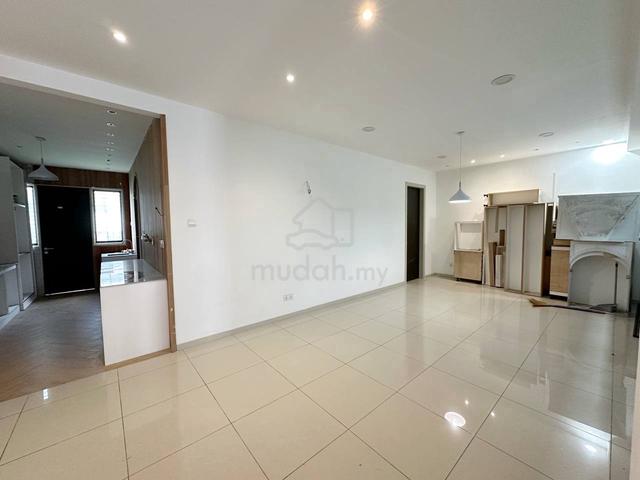 Facing Open Double Storey Superlink Aralia Elmina Gardens Denai Alam 5
