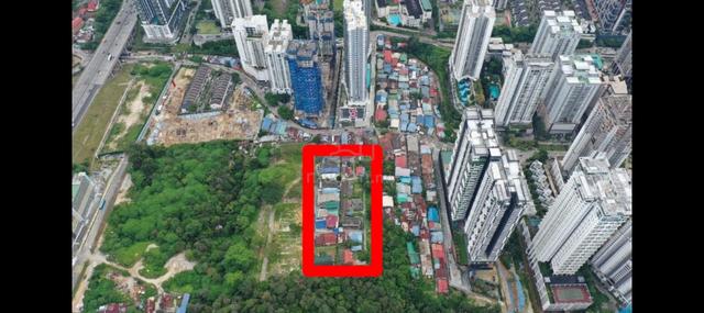 land in commerial area for sale 1