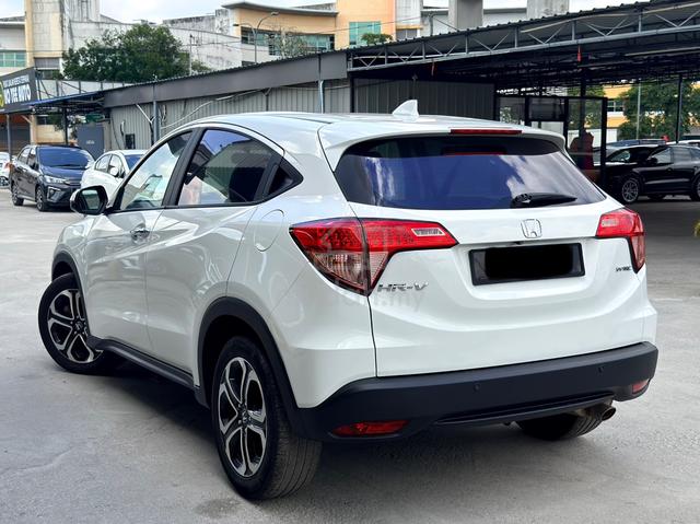 2016 Honda HRV 1.8 V ENHANCED Semi Leather - 2