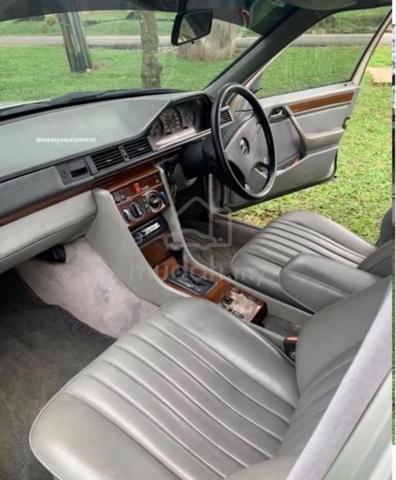 1995 Mercedes Benz 260E 2.6 (A) - 5