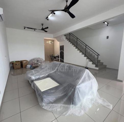 【For Rent】Kulai @ Bandar Putra Sonatia Park 2 Storey Terrace House 1