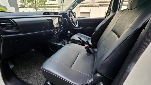 2022 Toyota HILUX 2.4 SINGLE CAB (M) Bilstein Abs - 5