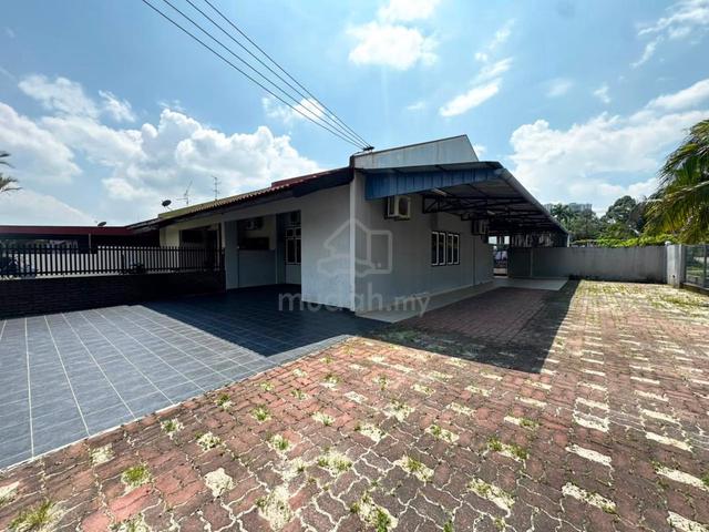 Taman Daya Single Storey Corner lot Full loan Austin molek Dato Onn 1