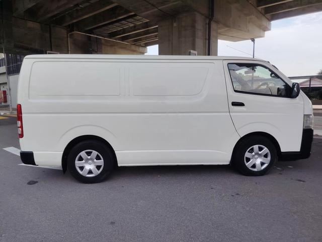 2017 Toyota Hiace 2.5 (M) Panel Van - 4