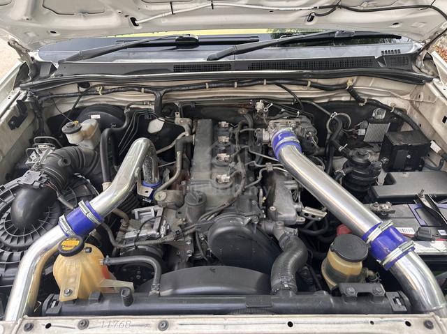 2013 Toyota HILUX 3.0 G VNT (A) - 5