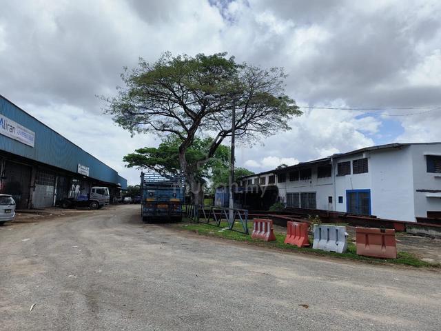Kulai Taman Mewah Single Storey Factory Good Condition For Rent 1