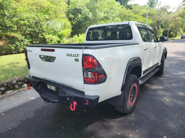 2016 Toyota HILUX 2.4 G (A) - 4