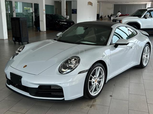 UNREG 2025 Porsche 911 Carrera - Ice Gray Metallic - 1
