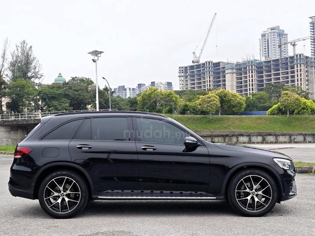 Mercedes Benz GLC300 2.0 4MATIC AMG - 3
