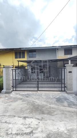 Double Storey Taman Plentong Low Cost 1