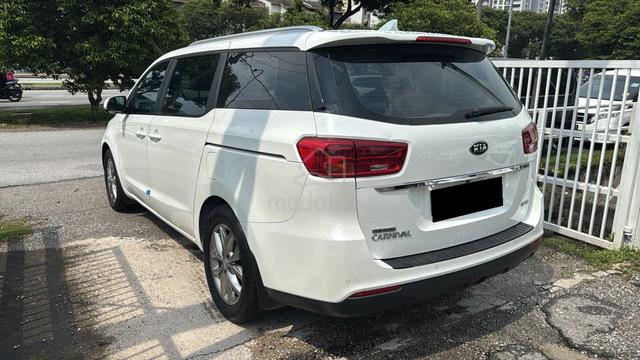 MAX LOAN 11 SEATER 2020 Kia GRAND CARNIVAL 2.2 - 3