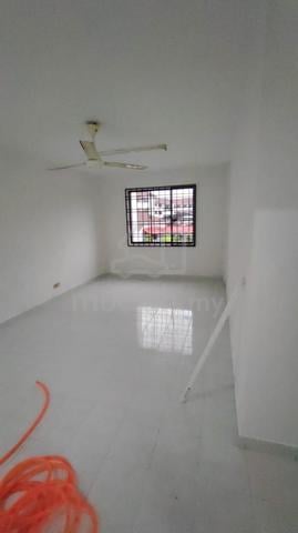 Sri Bayu Apartment (Bandar Selesa Jaya) 1