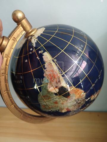 Gemstone world globe - photo 5 of 6