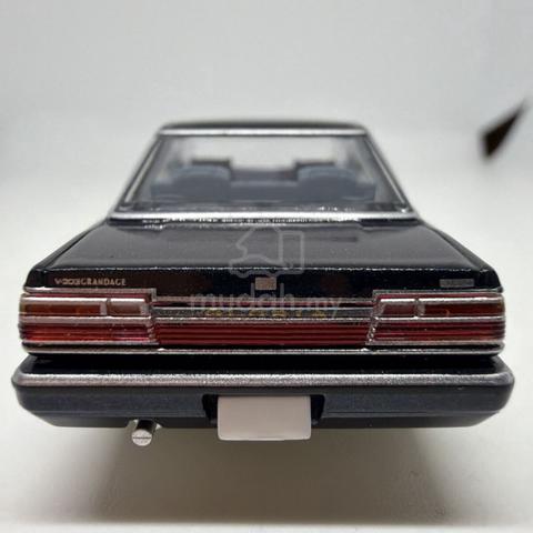 Tomica LV-N149 Nissan Cedric Gloria - photo 5 of 5