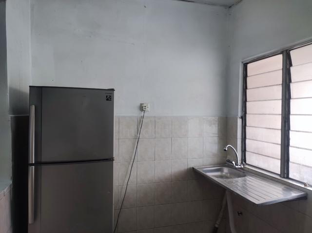 Sewa Bilik Batu Nilam Apartment Atas Kedai Bukit Tinggi Klang 1
