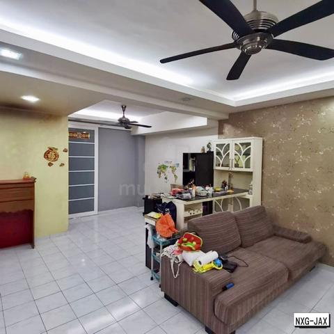 GOOD CONDITION!Kemuning Greenhills 2 Kota Kemuning Double Storey House 1
