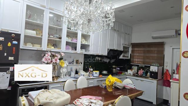 80% FURNISHED !! Taman Berkeley Klang 1.5-Storey Terrace House 20x80 1