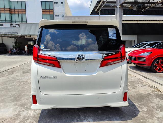 LIMITED DEAL 2022 Toyota ALPHARD 2.5 SC SR DIM BSM - 4