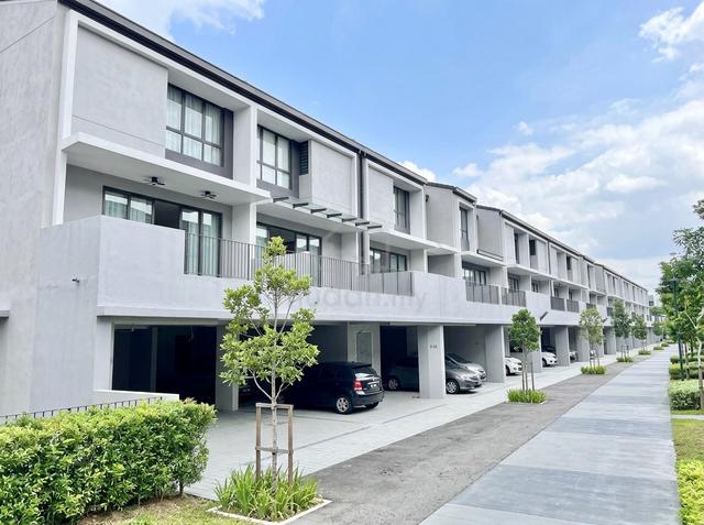 Jia Hayat Villa Brand New Freehold Strata 2486sqft 5 Rooms 3 Carparks 1